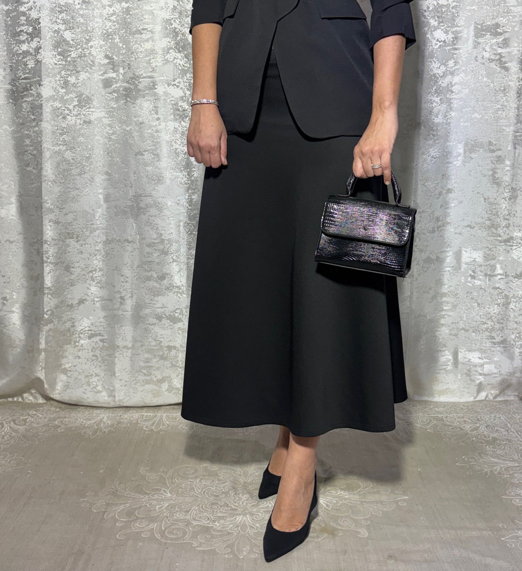 Ensemble Élégance Noir Manches Retroussées