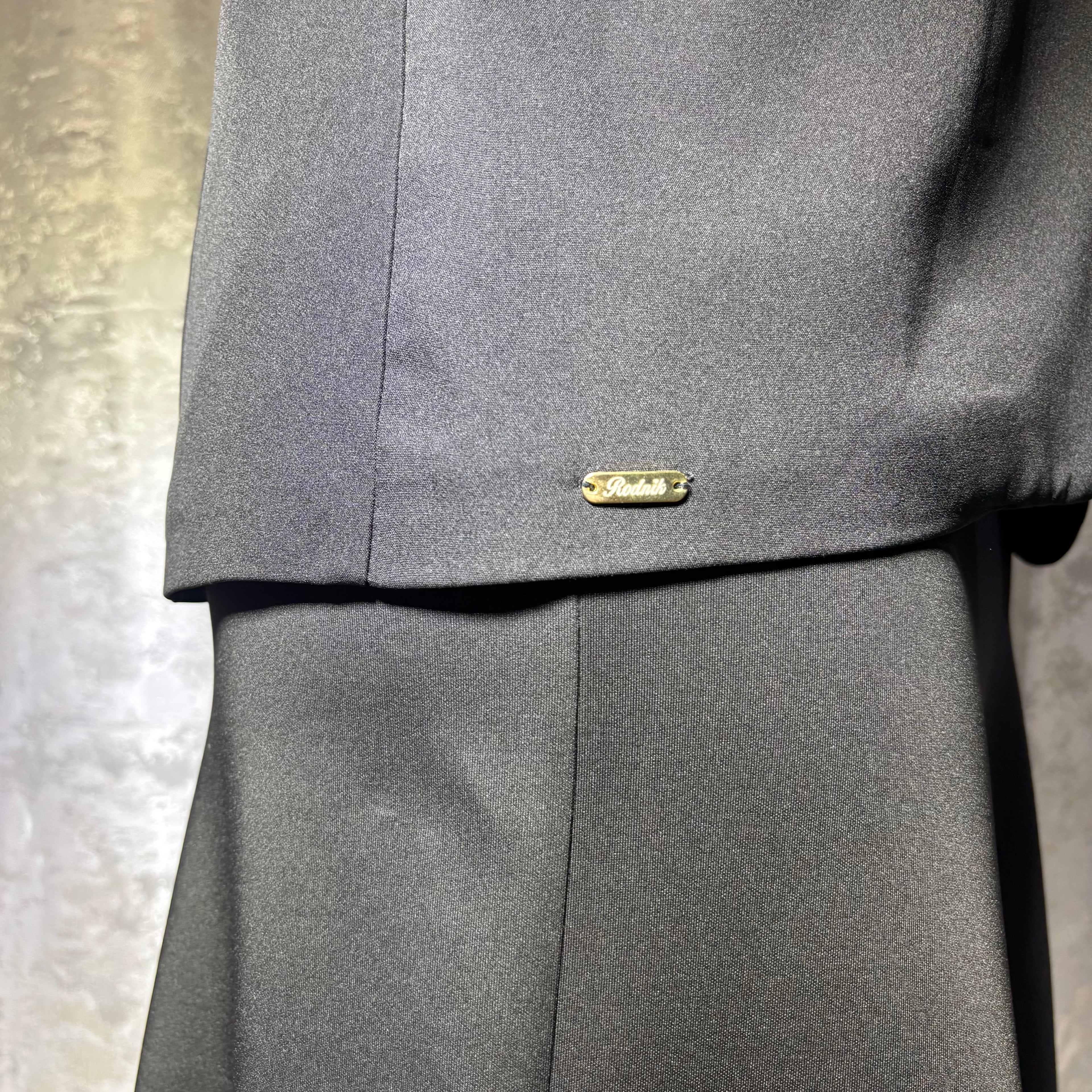 Ensemble Élégance Noir Manches Retroussées