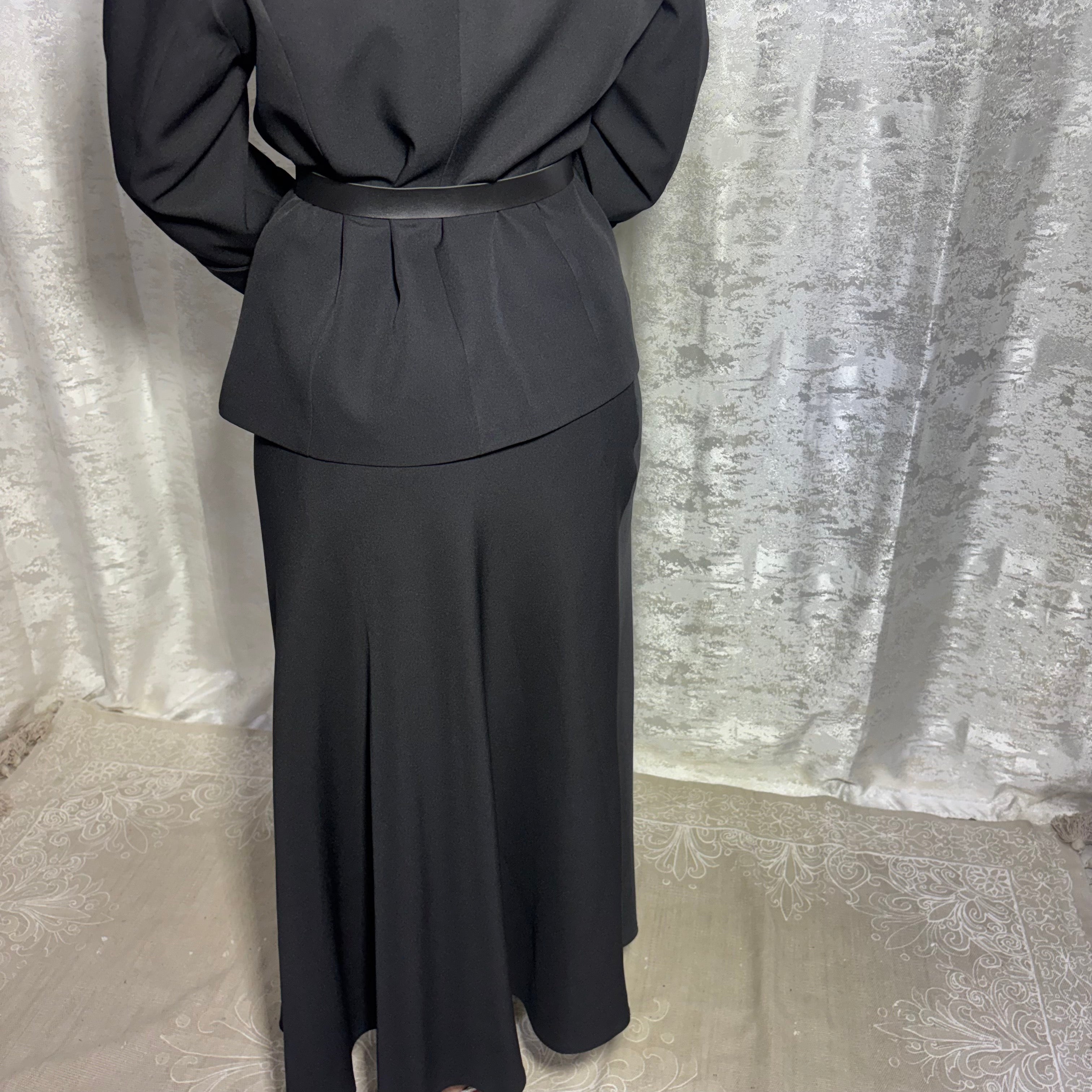 Ensemble Élégance Noir – Blazer & Jupe - Elmastora