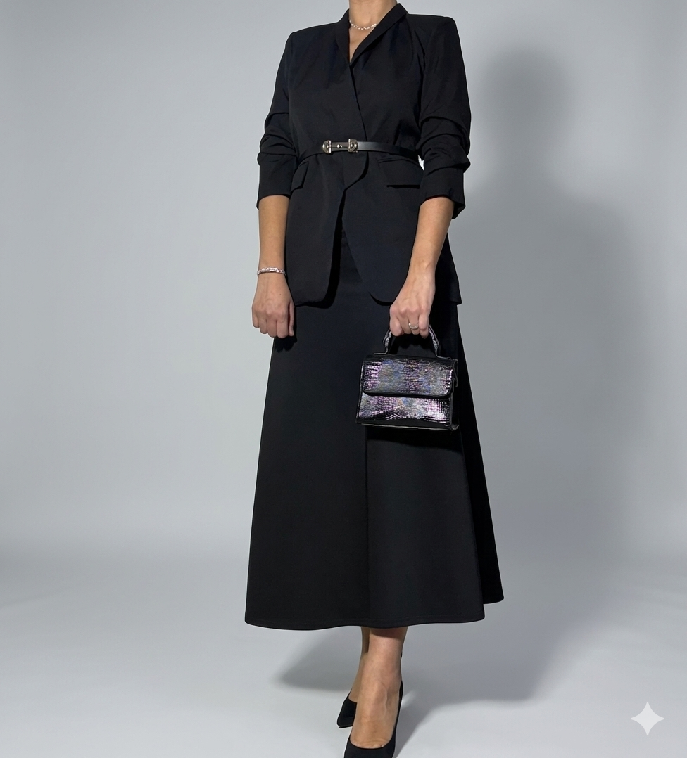 Ensemble Élégance Noir Manches Retroussées